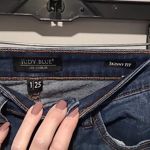 Judy Blue sz 1 25 waist distressed skinny jeans WJ135 - Picture 4 of 5